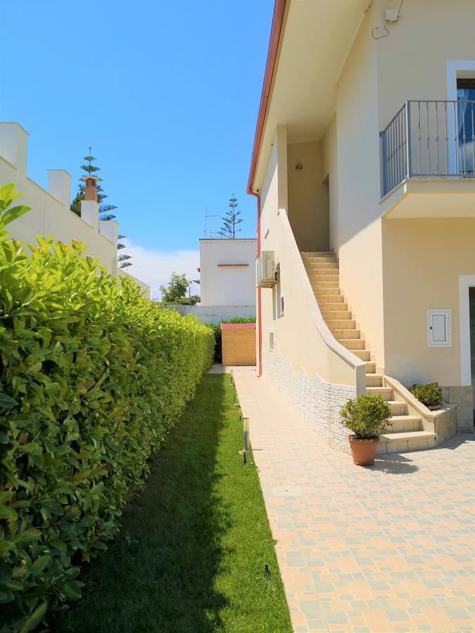 Bed and Breakfast Dimora Mariu Таранто Экстерьер фото